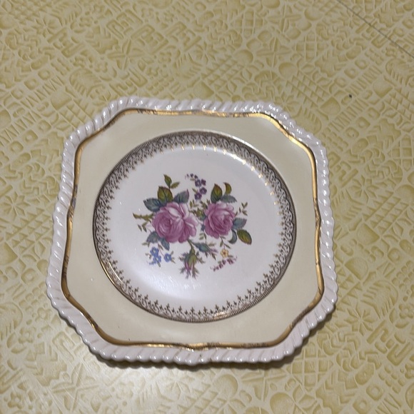 Vintage Square Johnson Brothers Floral Plate - Picture 6 of 7